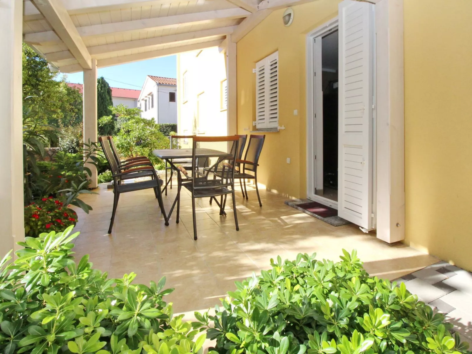 Gorica 1 A4+1 No.1-Outside