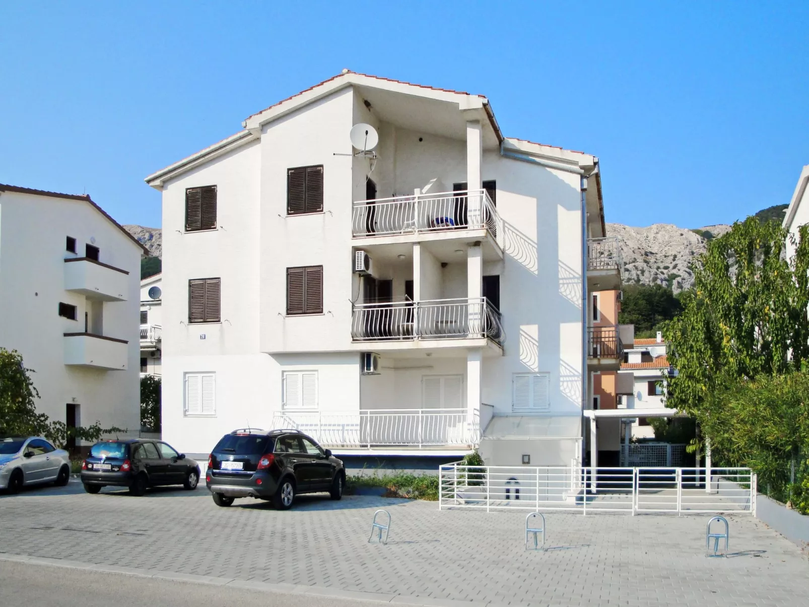 Neue Ferienwohnung in Baška mit Eigener Terrasse - Draußen
