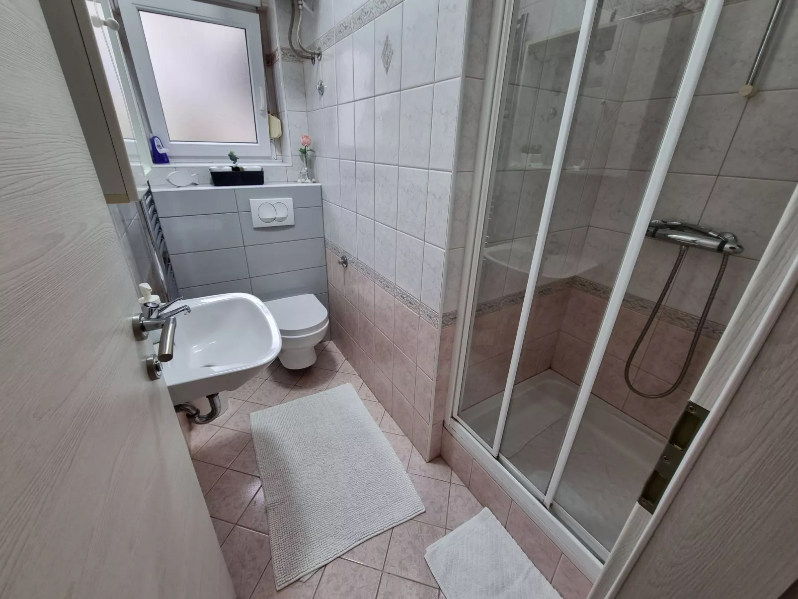 Wohnung in Crikvenica mit privatem Parkplatz-Drinnen