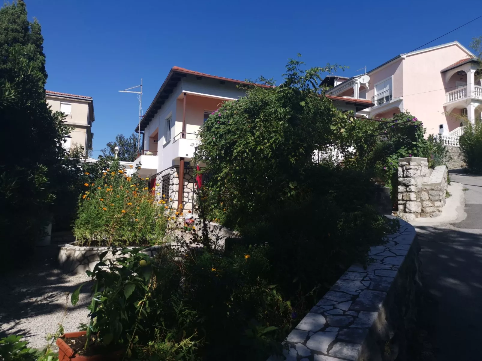 Wohnung für 7 Personen, 100m vom Strand-Outside