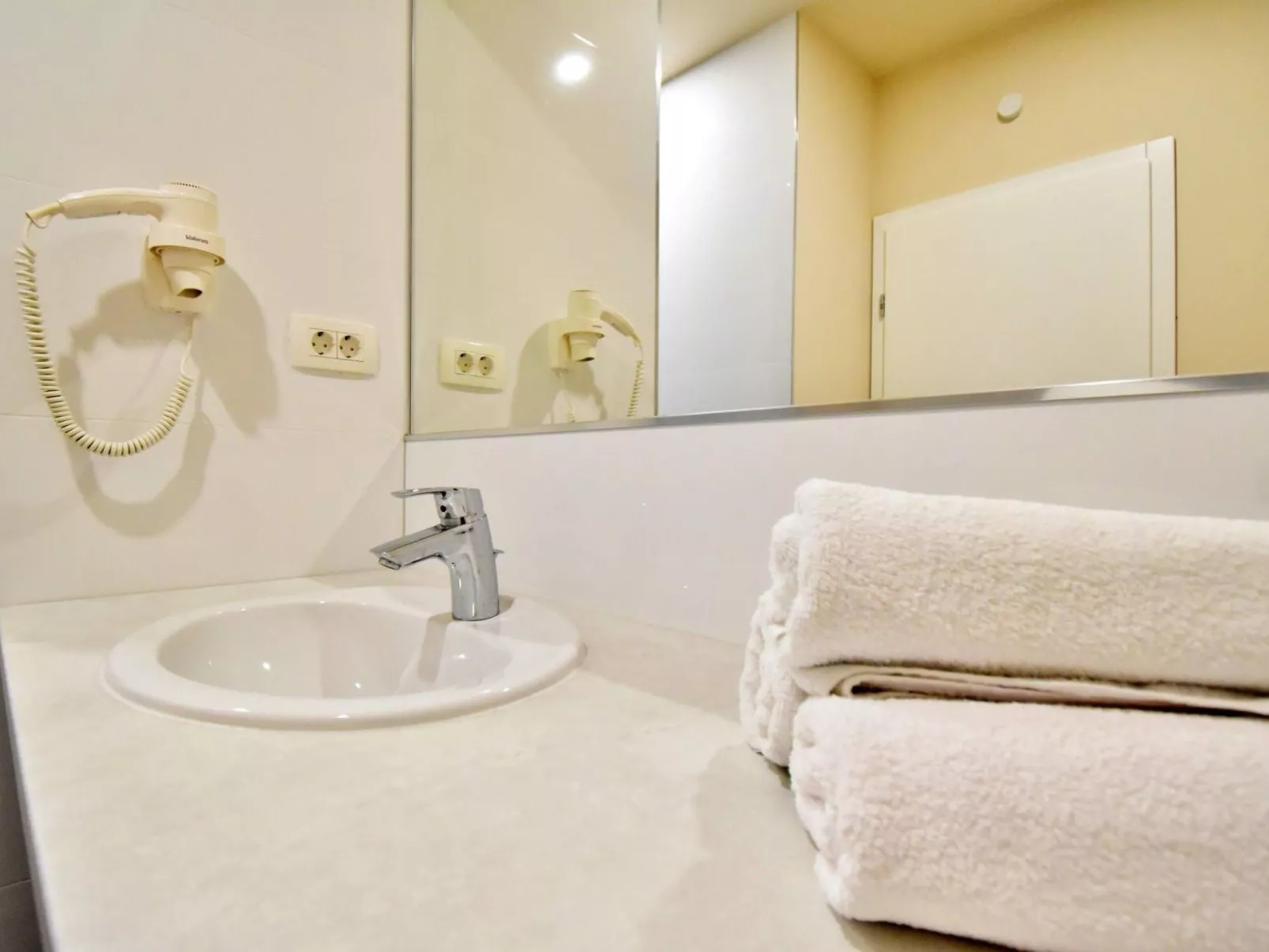 Villa Zoran-Image-tags.info