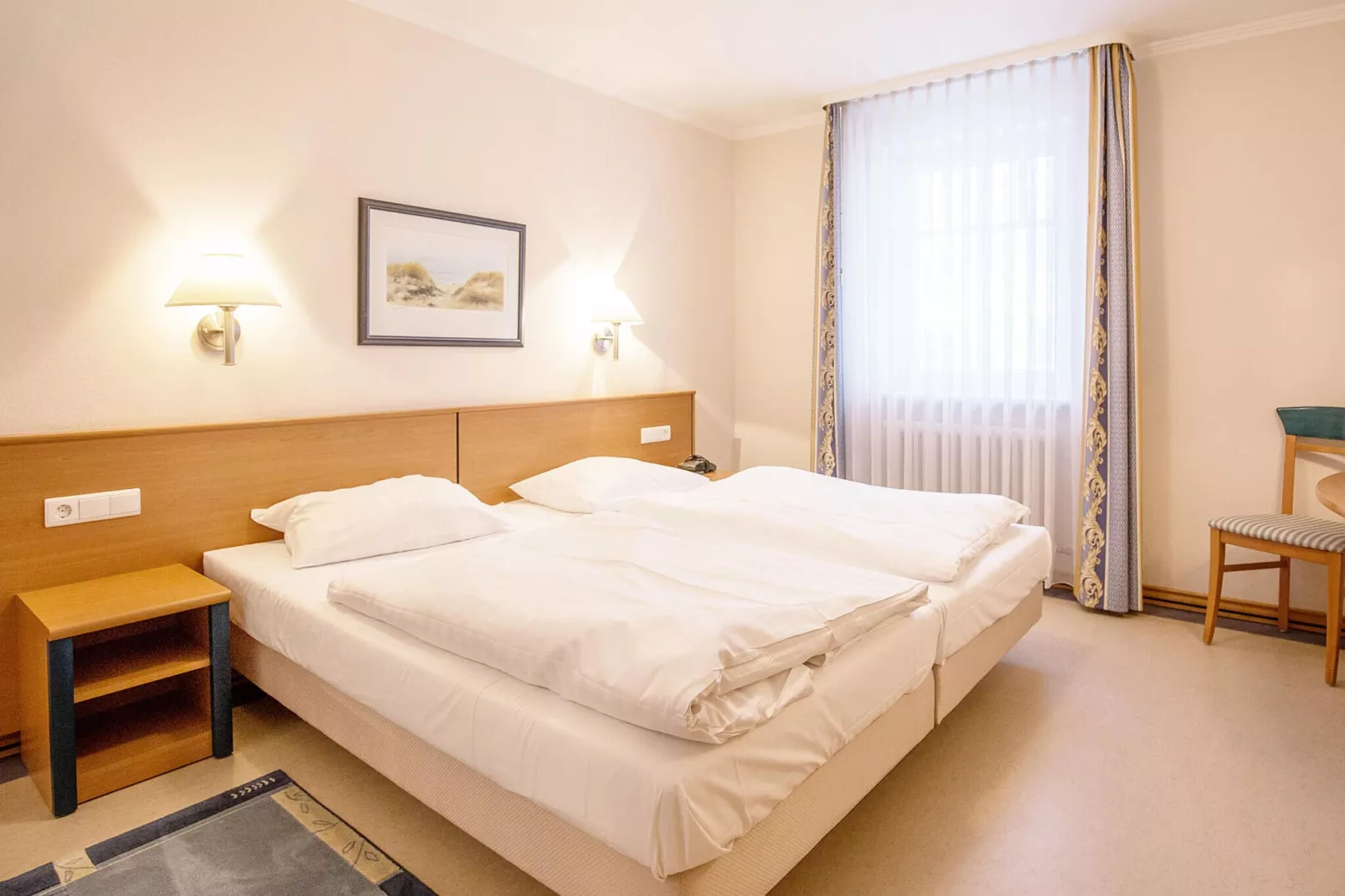 DP 2-4 EG/OG/DG 3 Personen-Bedroom