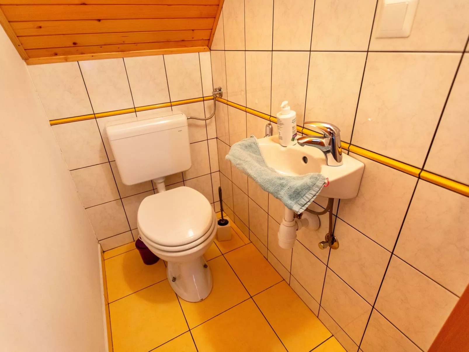 "Schmetterlingsplatz"-Drinnen