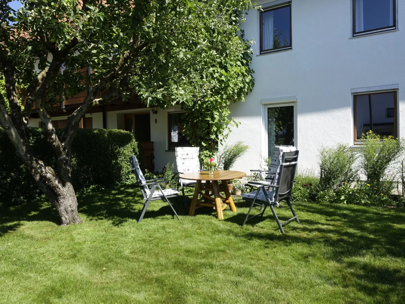 Mit Garten im schönen Tannheim-Draußen