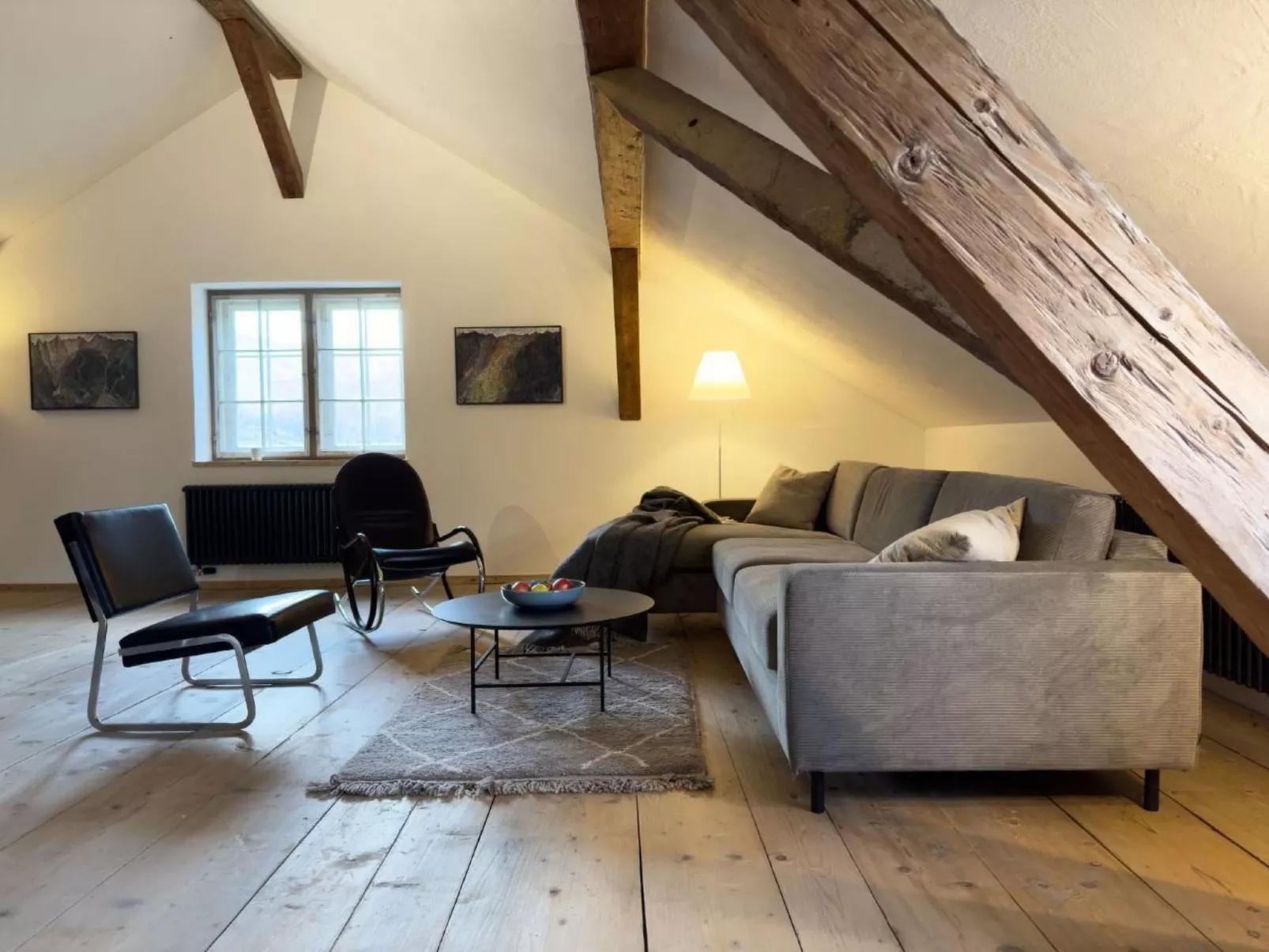 Haus Walli-Simmen, Wohnung 2-Dedans