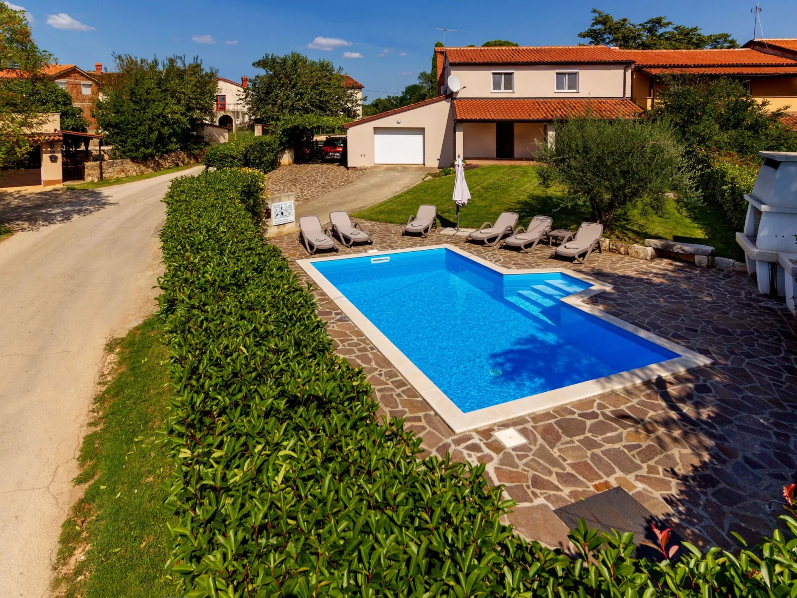 Ferienvilla "Nina" mit eigenem Pool-Dehors