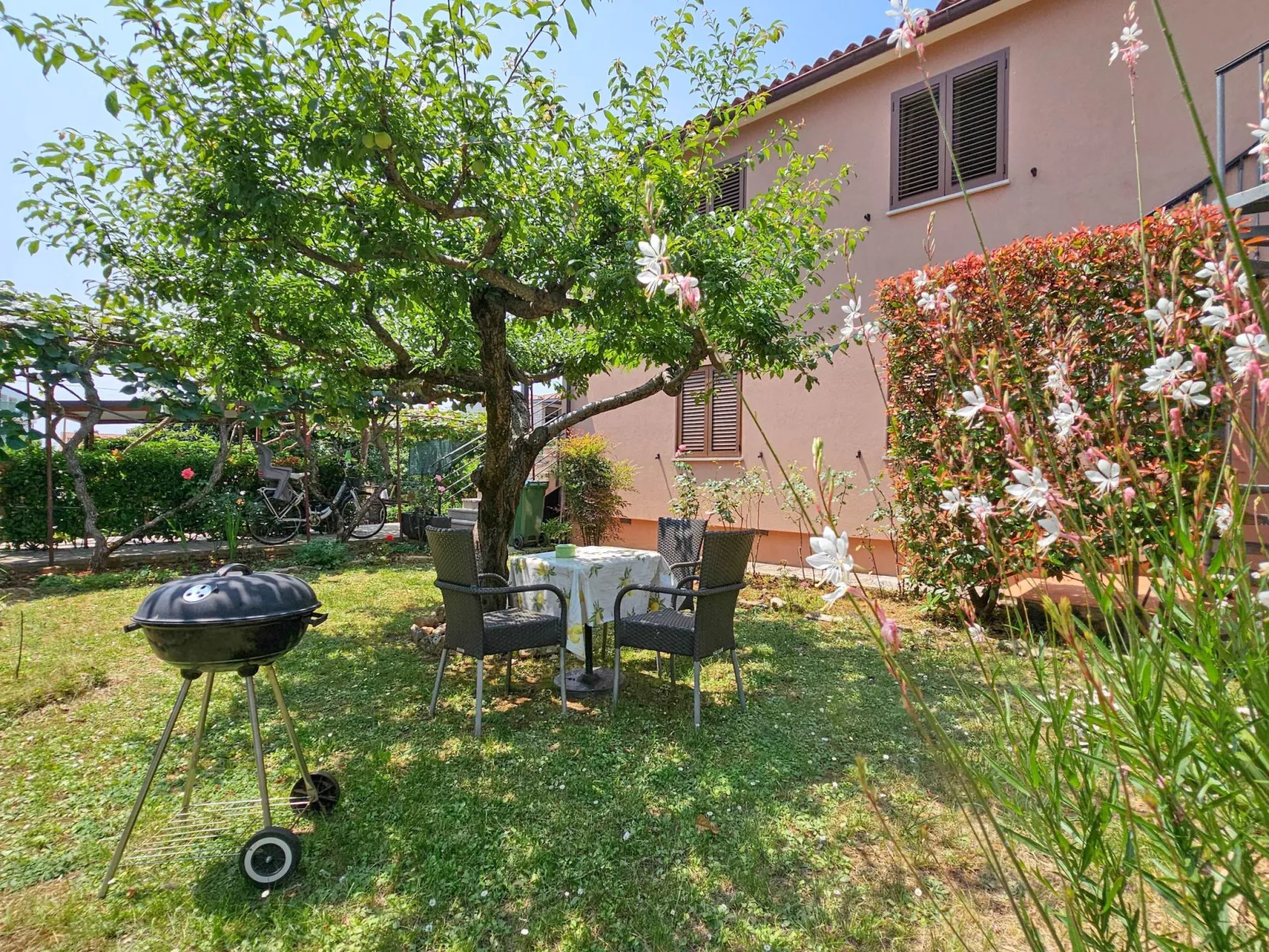 Appartement mit Terrasse für 2 Personen-Outside