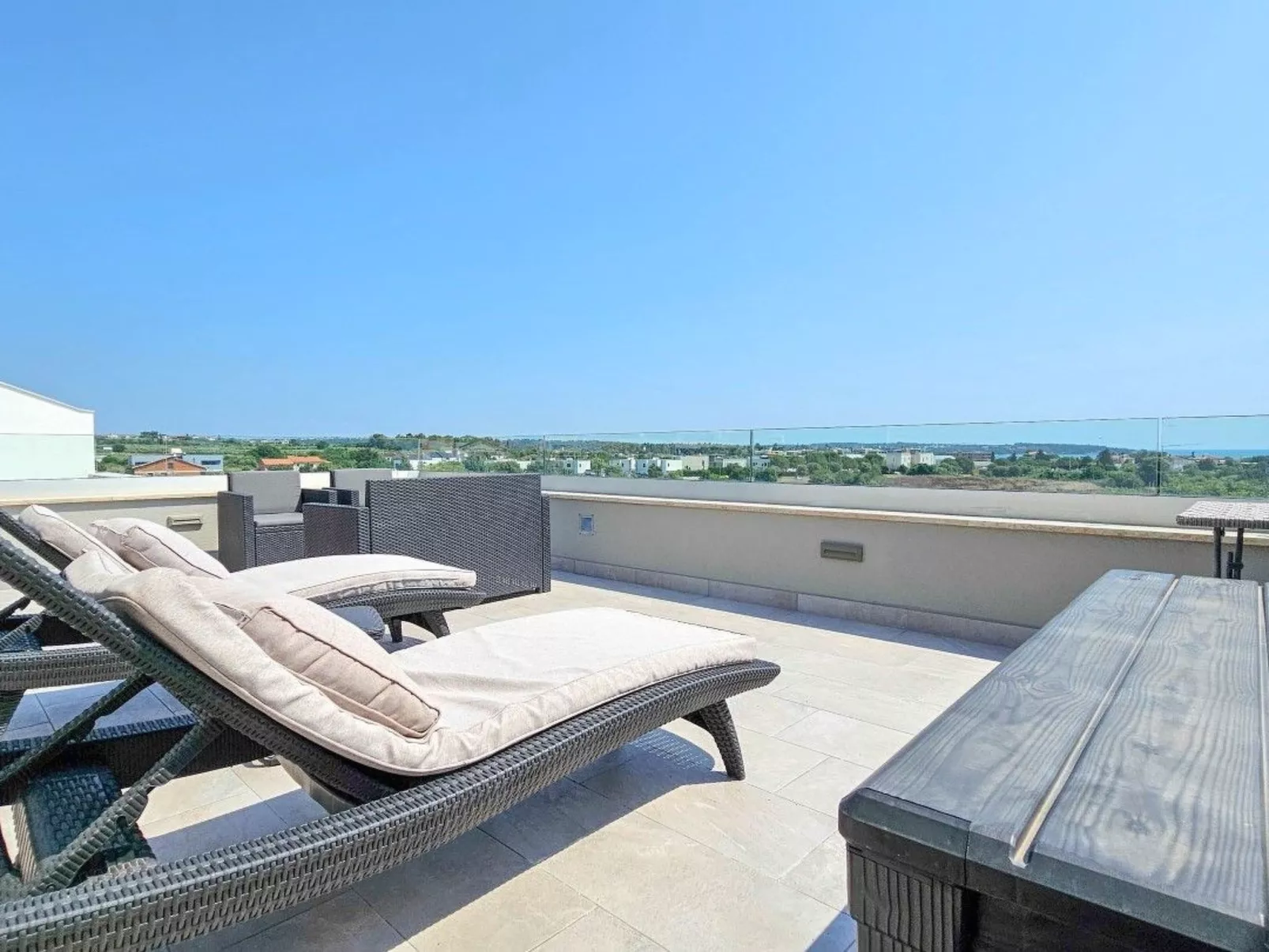 Für 4-6 Personen-Outside