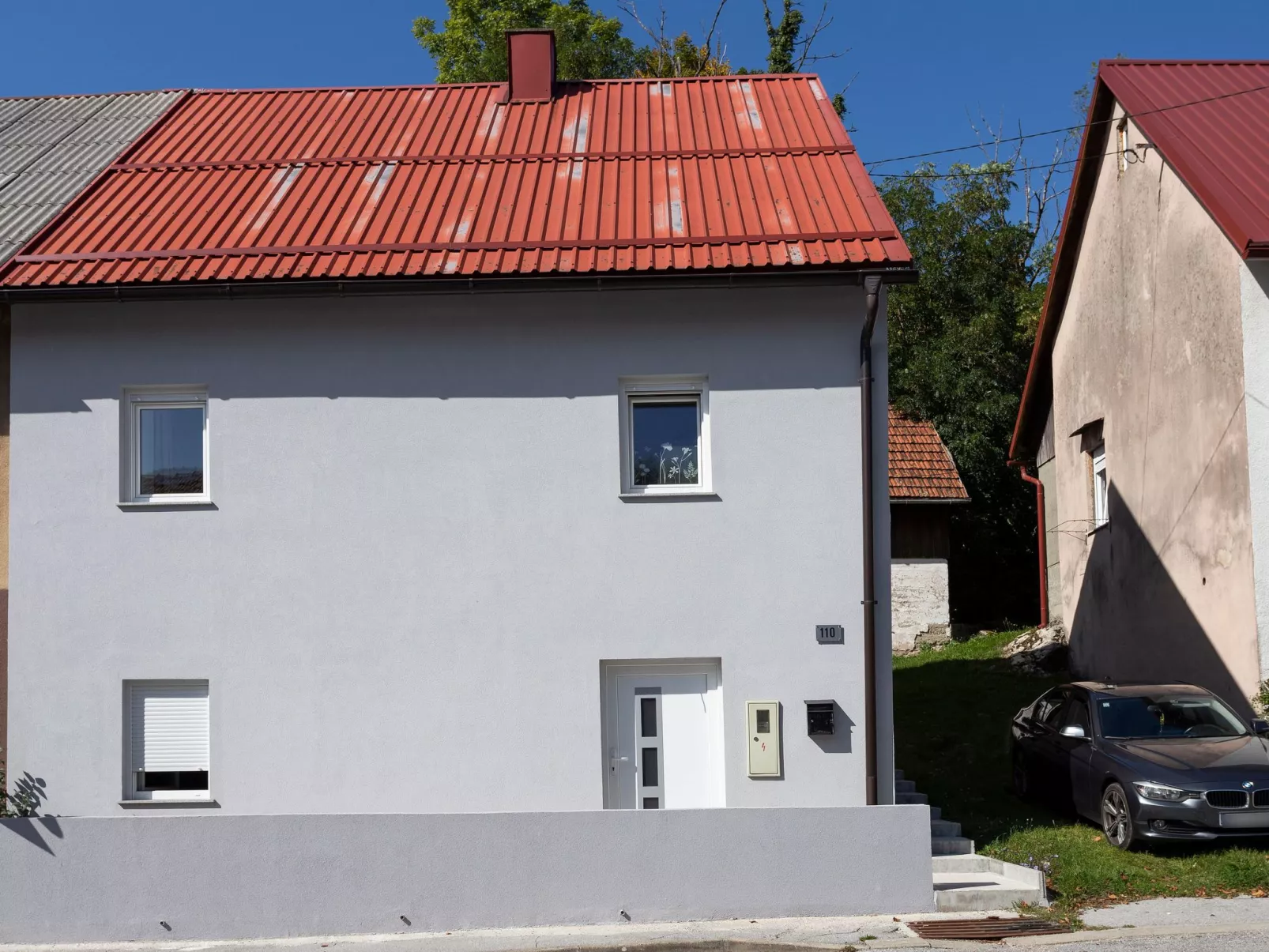 Anna in Lokve-Dehors