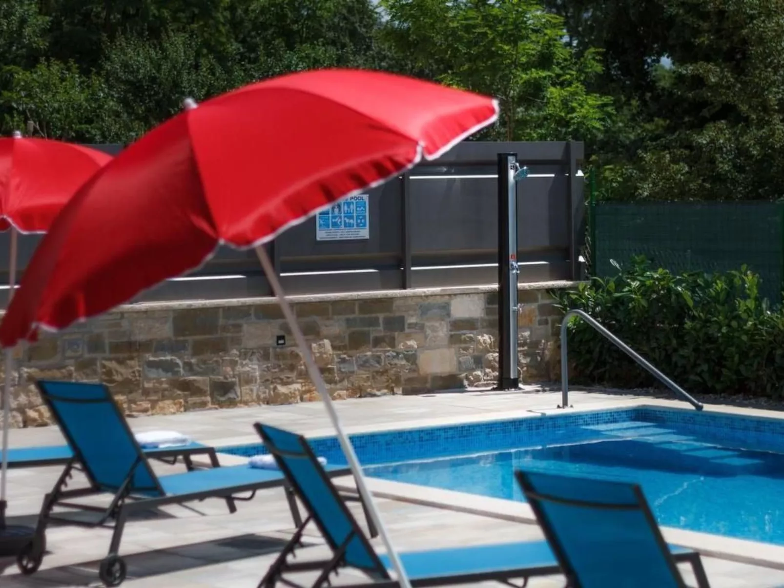 "Villa Zoro"-Draußen