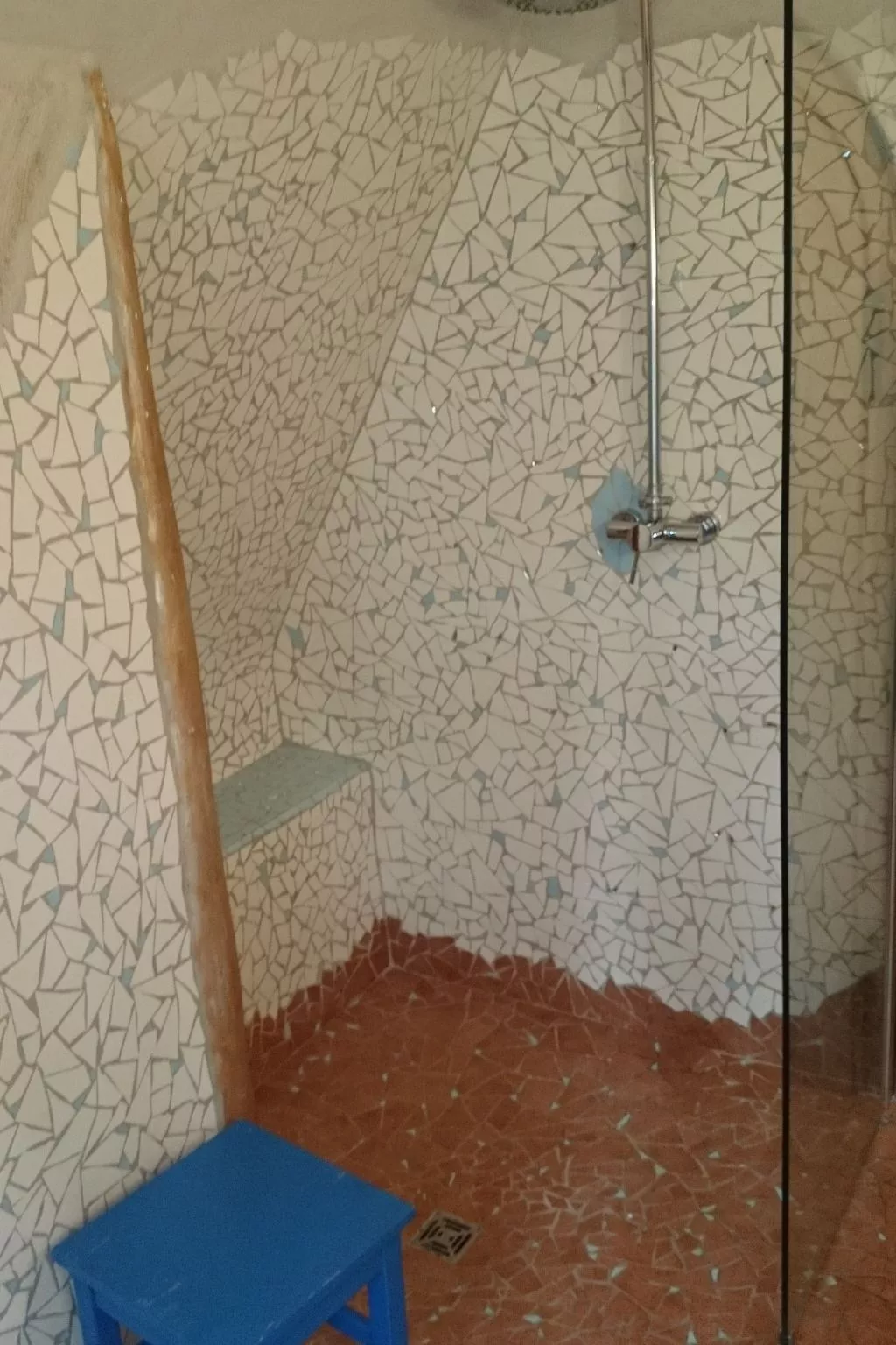 In ruhiger Lage am Waldrand mit Terrasse und großem Grundstück-Drinnen