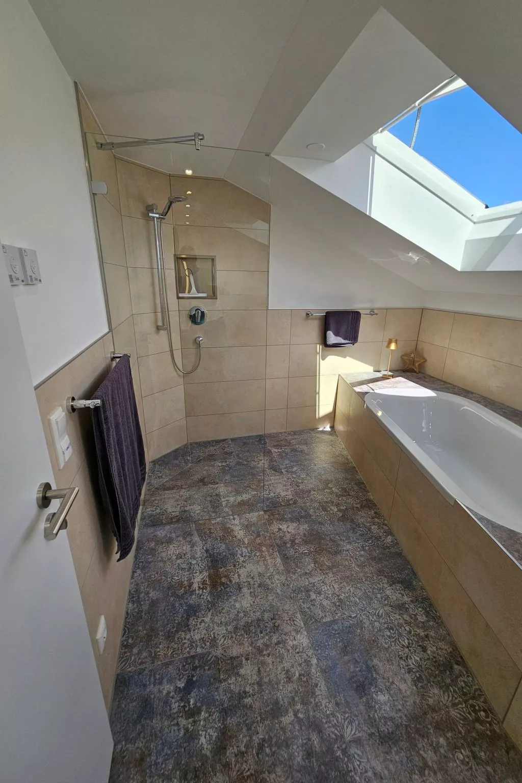 Tegernsee Stern bei Rottach-Egern-Inside