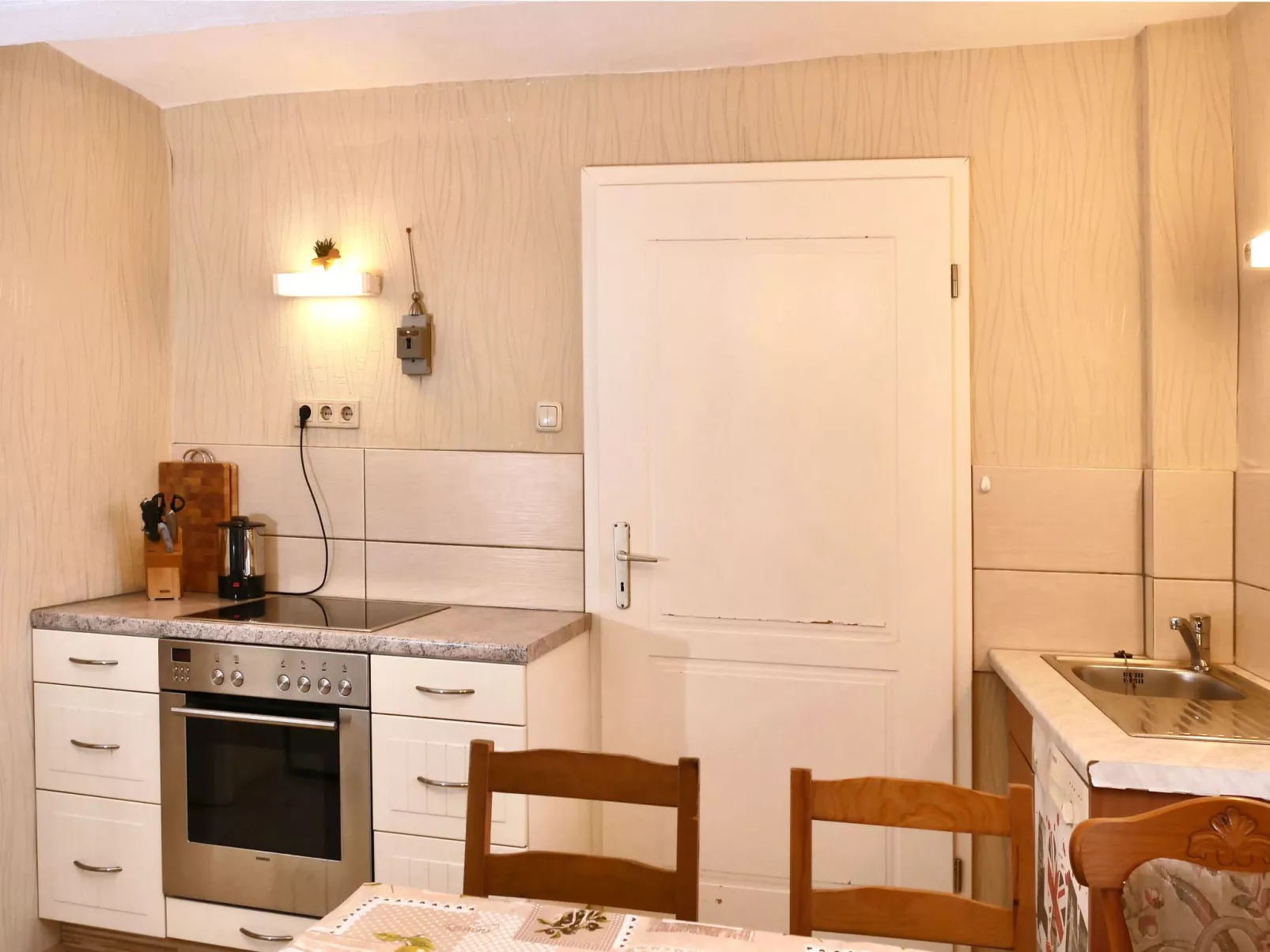 -Hof Südharz , ehemaliger Bauernhof-Drinnen