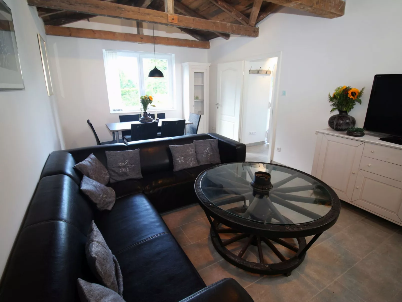 Rustikal und Modern-Drinnen