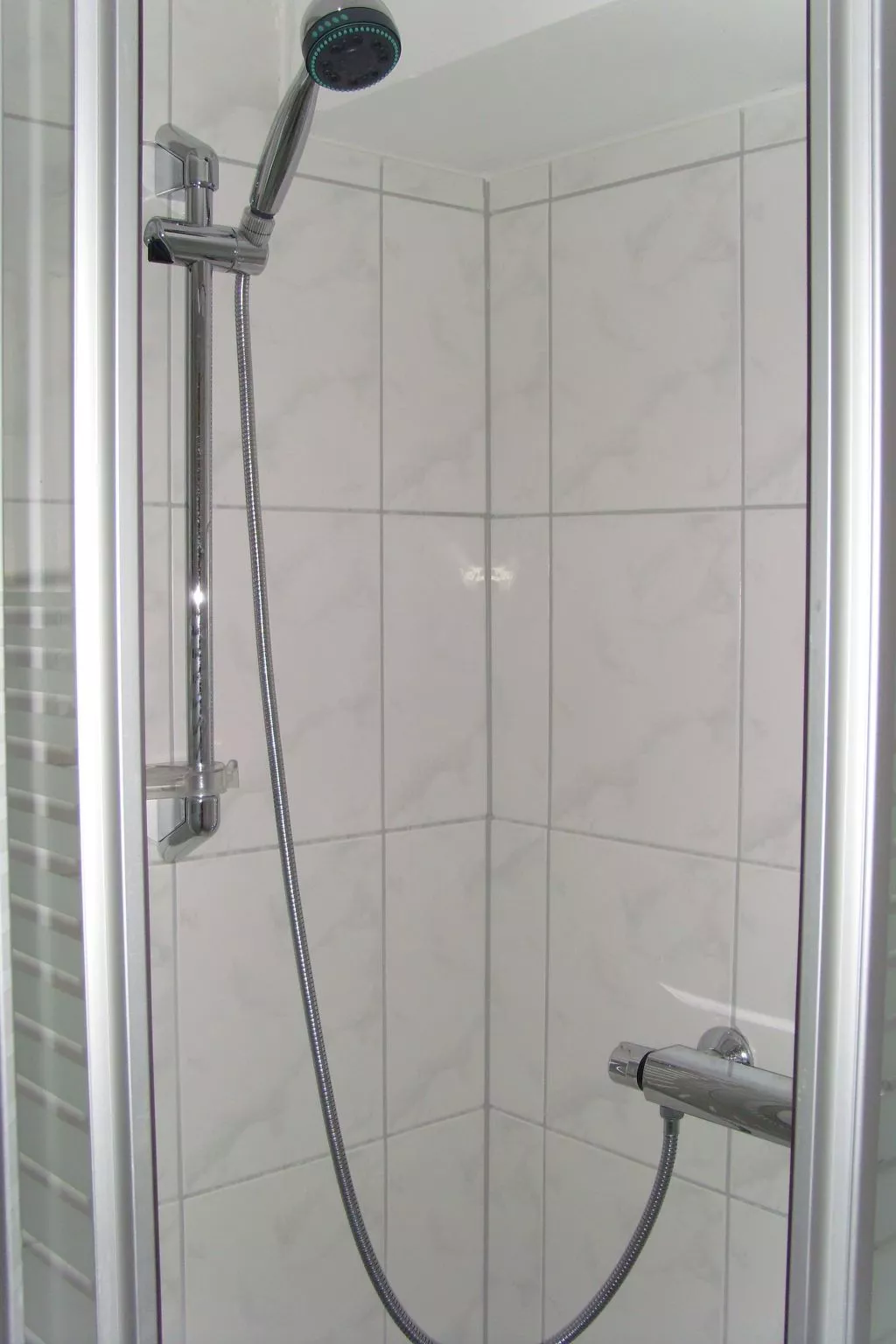 Mit Blick zur Wallfahrtskirche-Inside