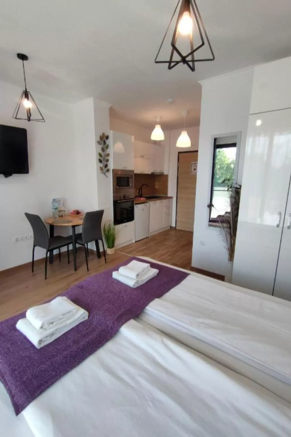 Studio "Allure Varna" mit Infinity-Pool-Drinnen