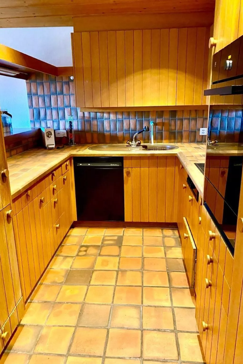 Aareschlucht - Erholung ab 2 Nächten-Inside