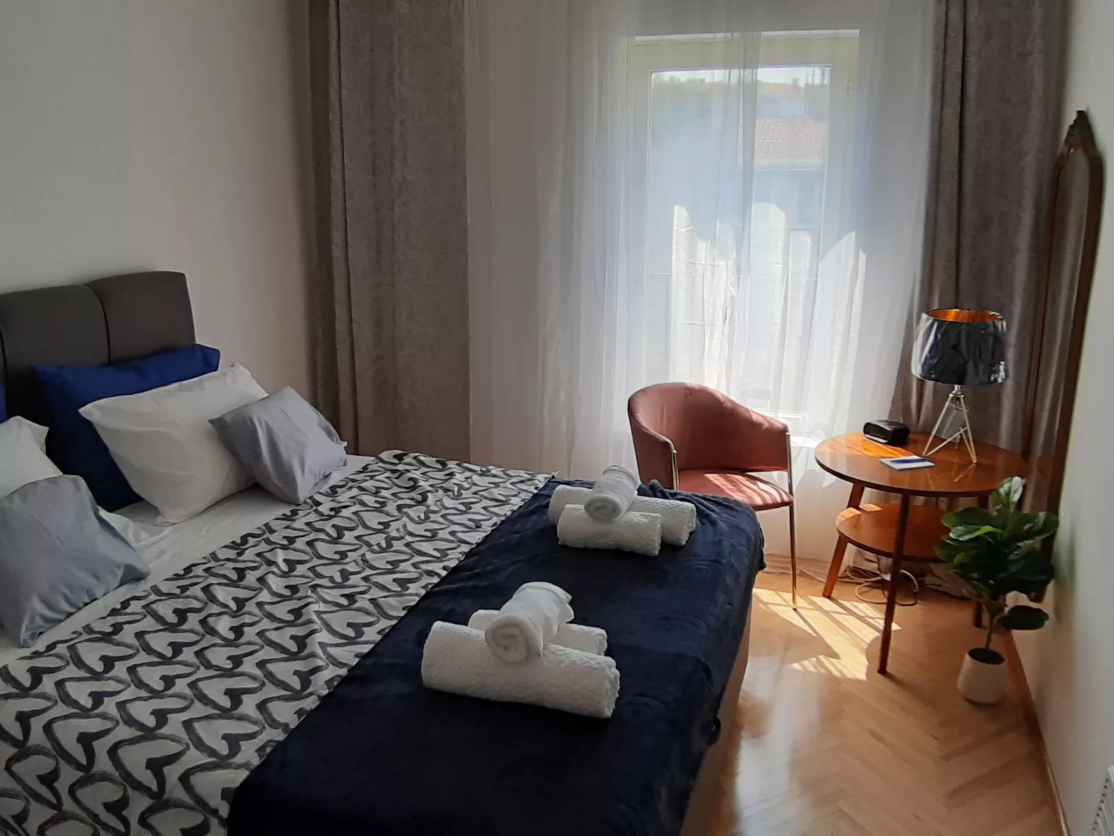 Wohnung mit Blick auf das Wasser-Dedans