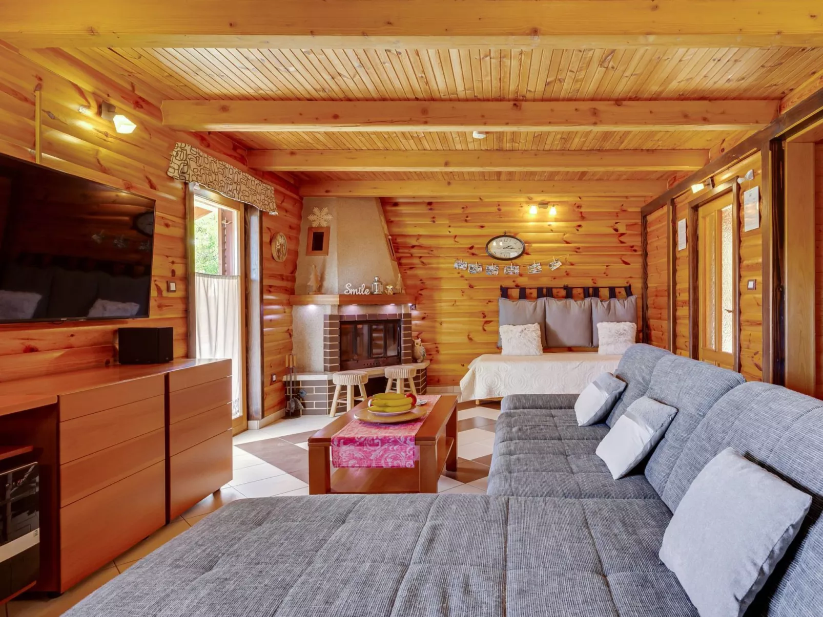 Mala vila Rebeka -großer SwimmingPool-Dedans