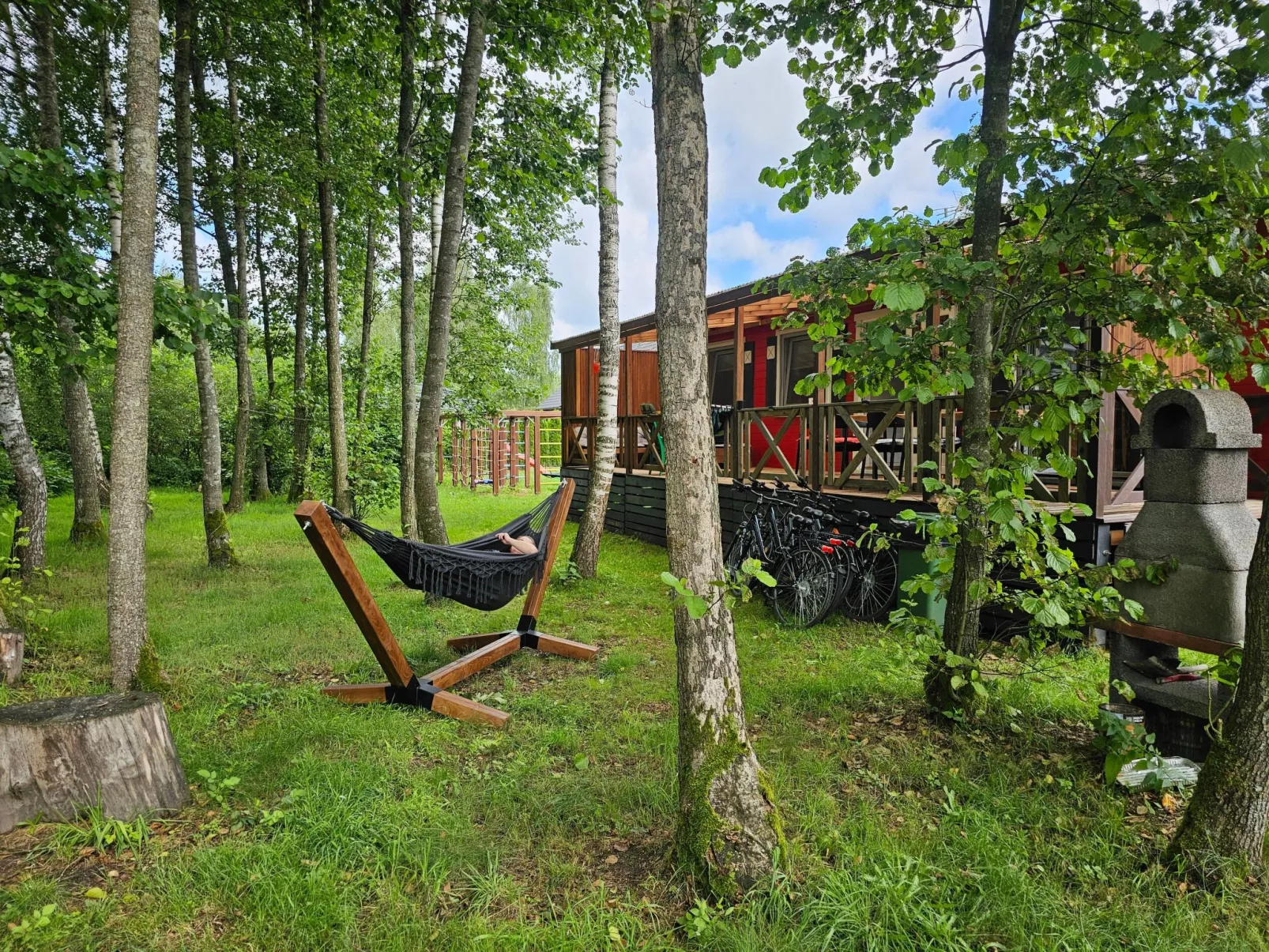 Ganzjährig bewohnbares Ferienhaus - rot-Draußen