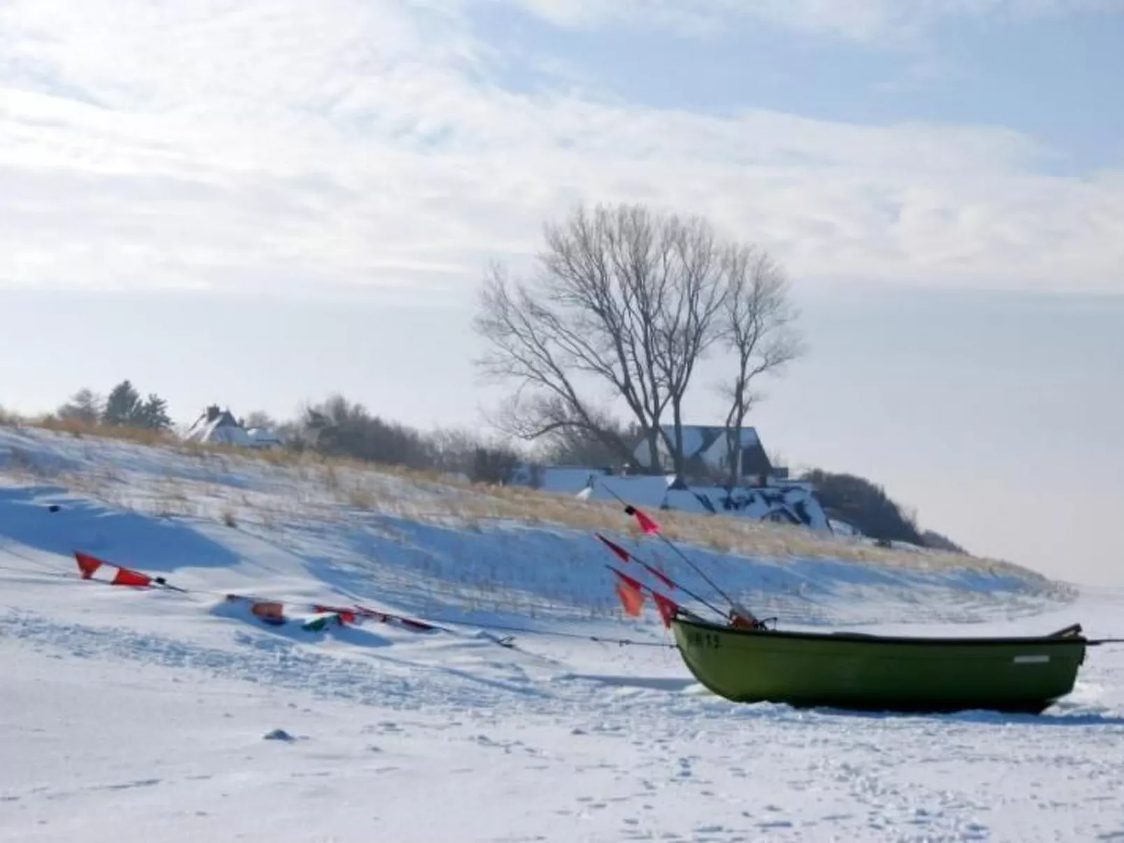 Schönes Ferienhaus mit Terrasse und Grill-Draußen