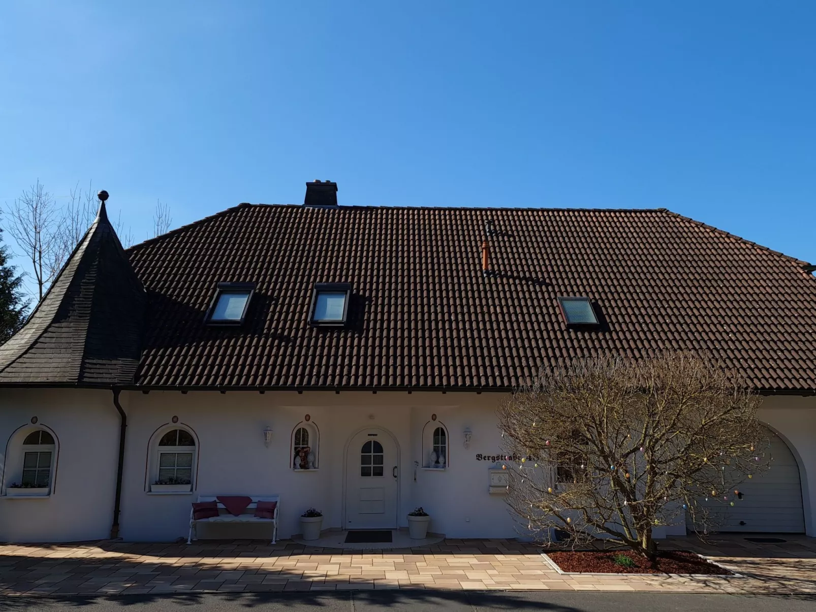 Dreibettzimmer mit Lounge-Terrasse und Garten - Outside