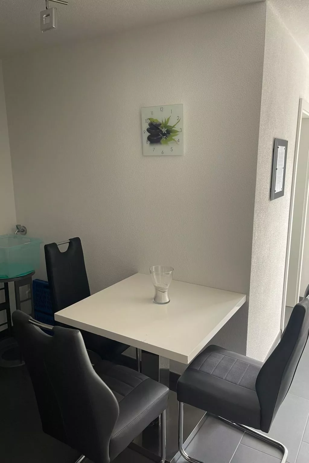 In ruhiger Lage in Seenähe-Inside