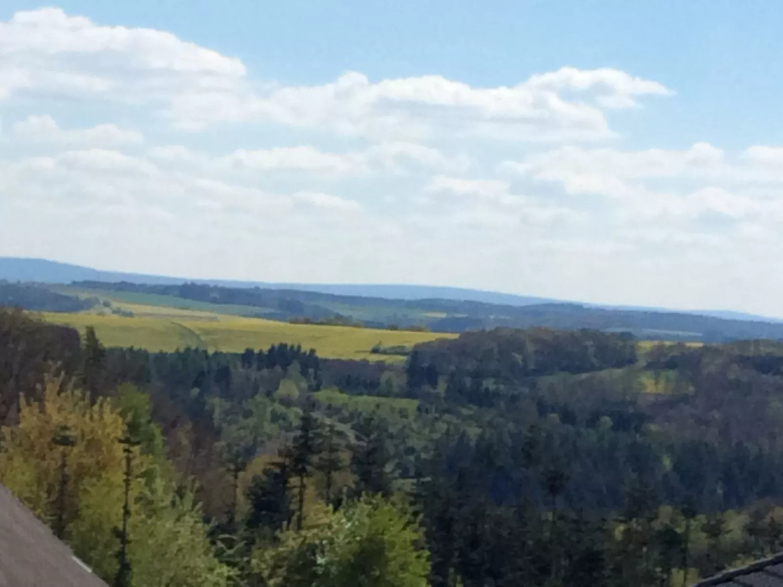 Appartement mit Balkon-Outside