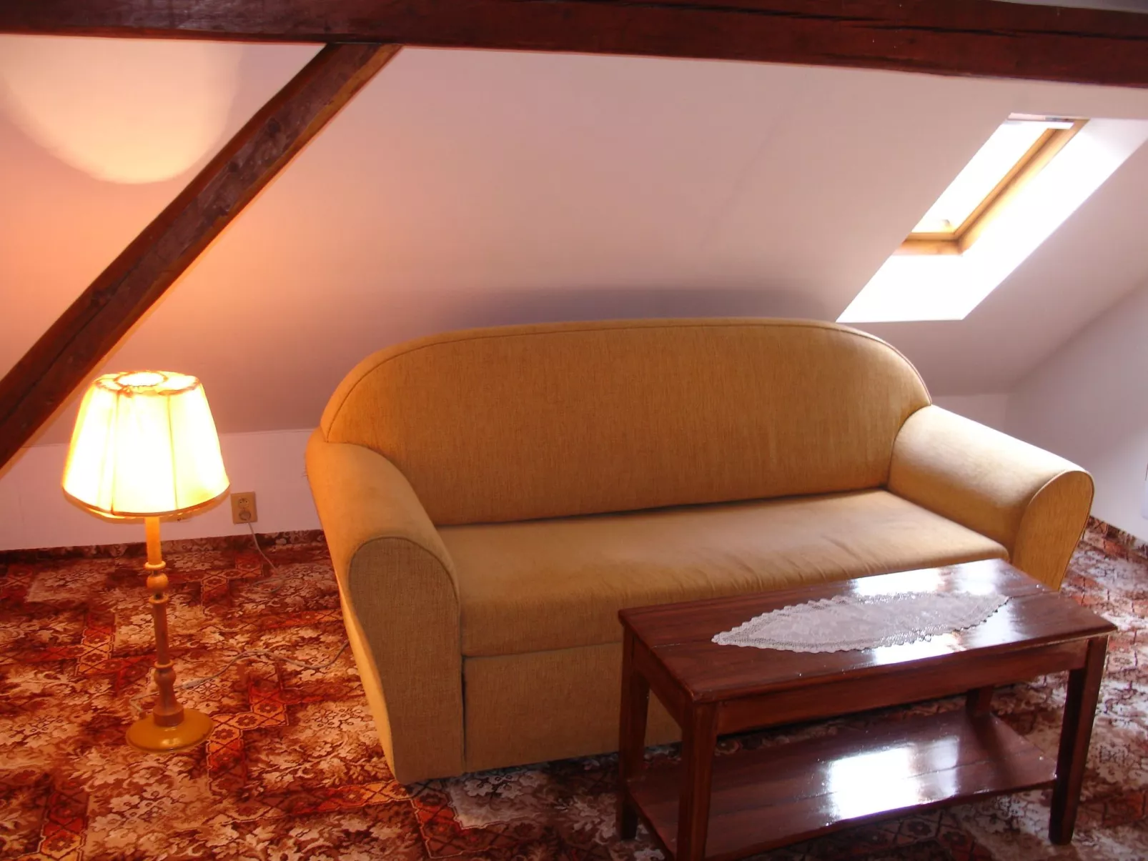 Charmantes, traditionelles Holzhaus-Inside