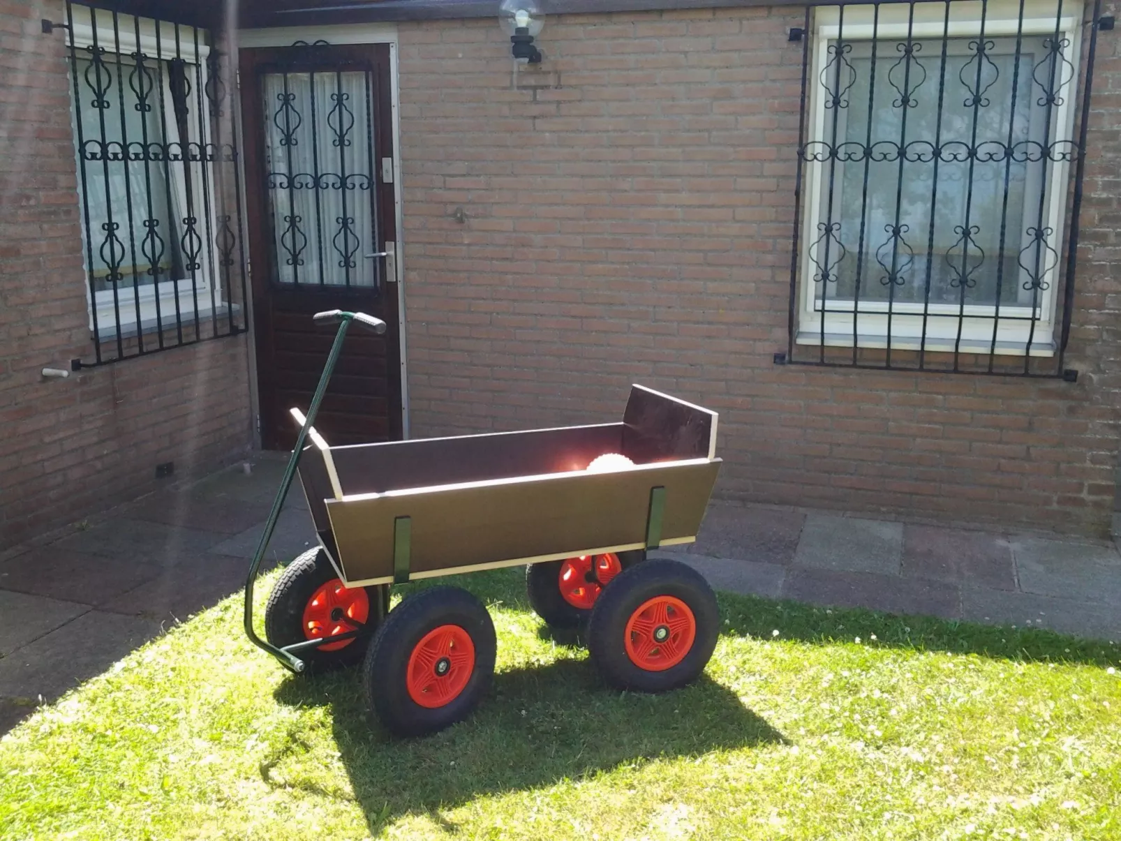 "De Blenck" mit privatem Garten und Terrasse-Draußen