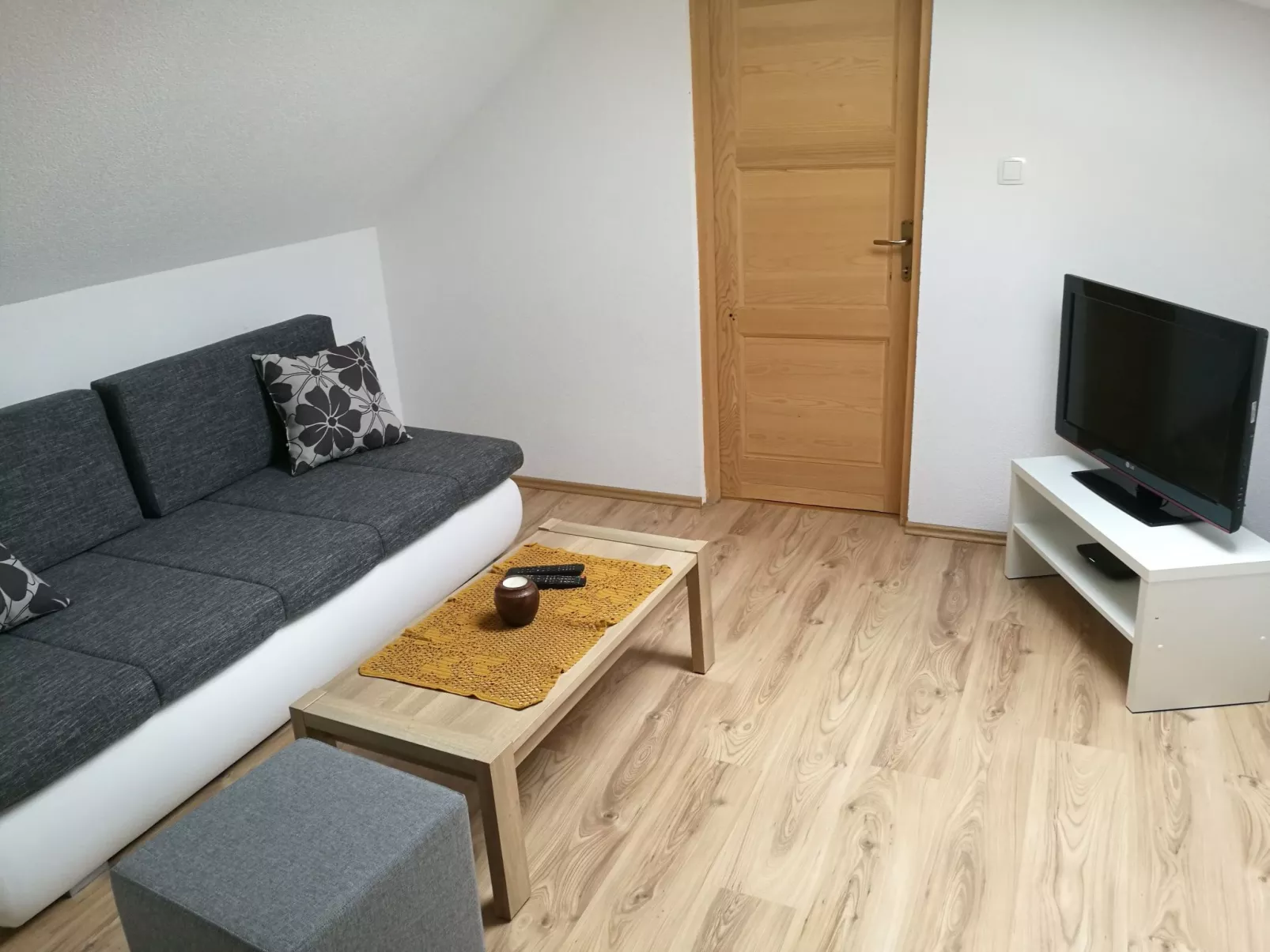 Mit Garten, Grill und Terrasse-Inside