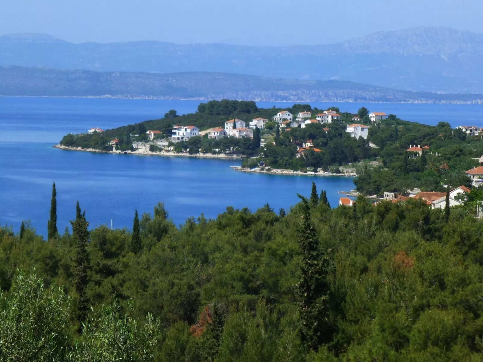 Apartment Bella mit Balkon und Terrasse in Necujam-Outside