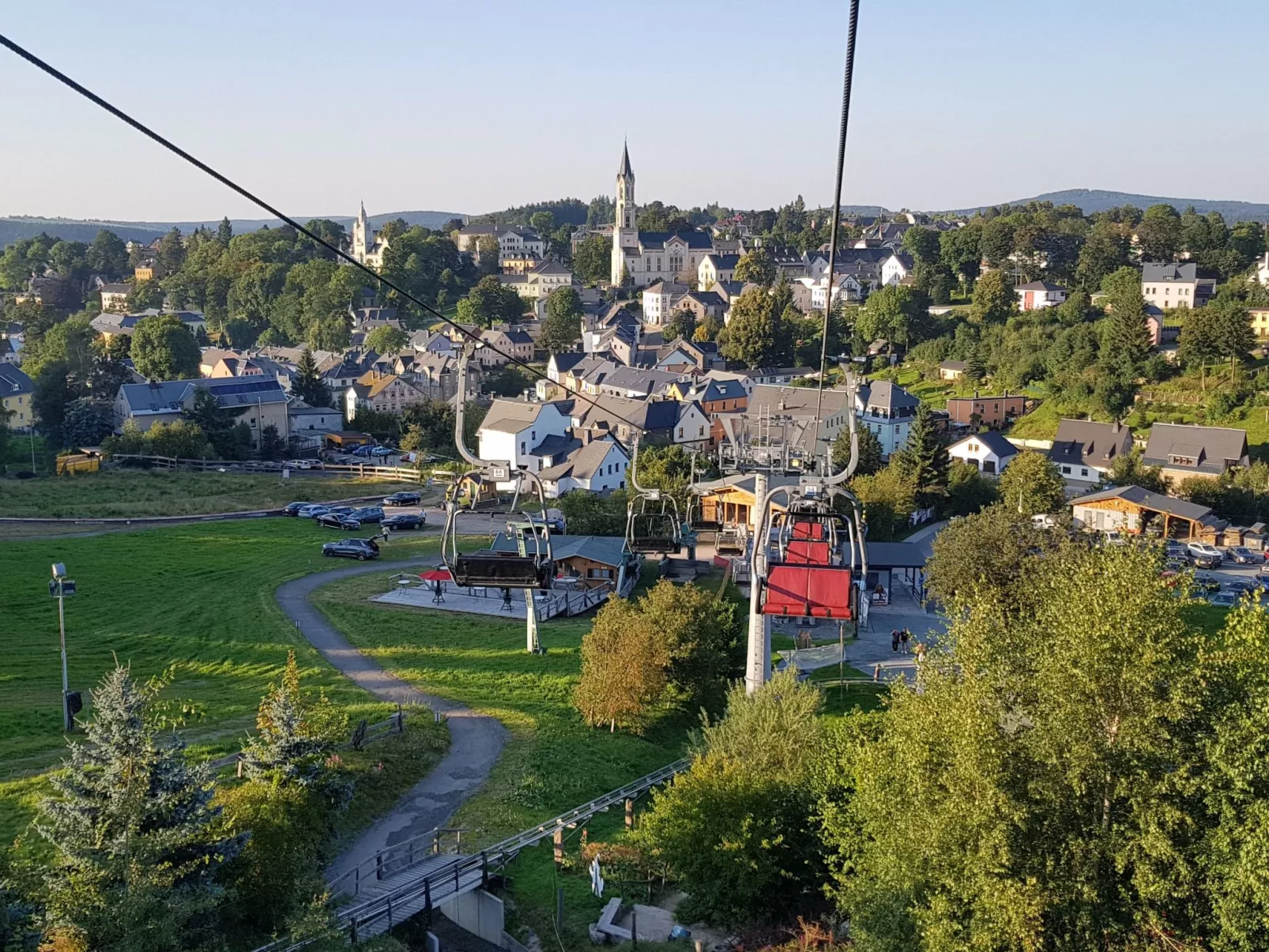 Moderne, niveauvoll eingerichtete Ferienwohnung-Outside