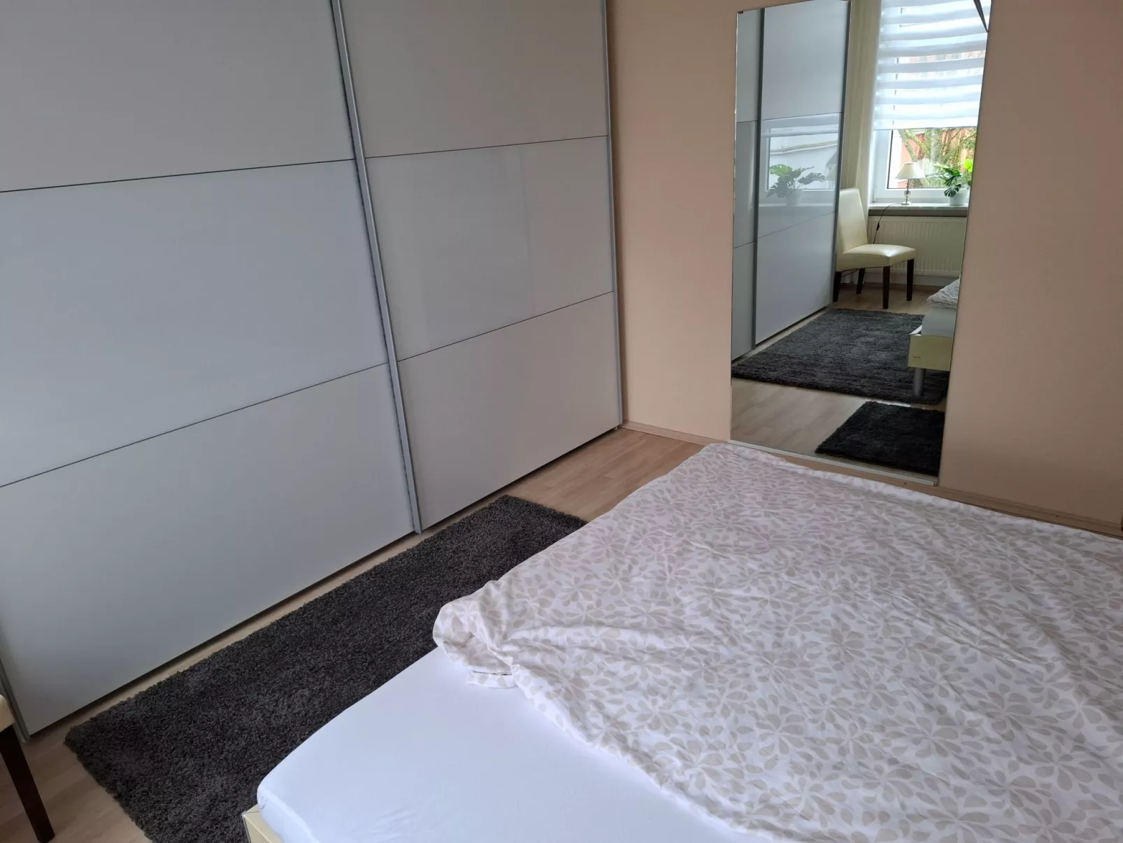 Private Ferienwohnung in Nordenham, großer Balkon-Drinnen