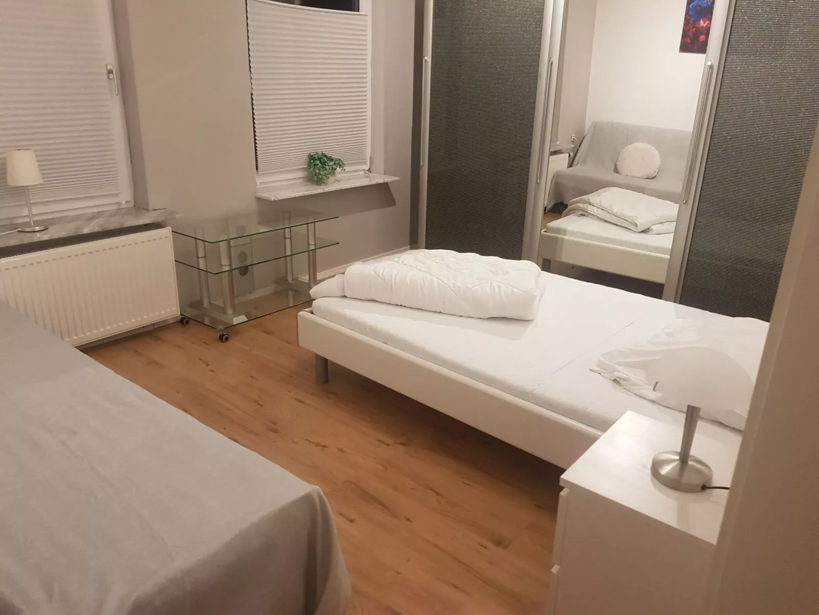 Private Ferienwohnung in Nordenham, großer Balkon-Drinnen