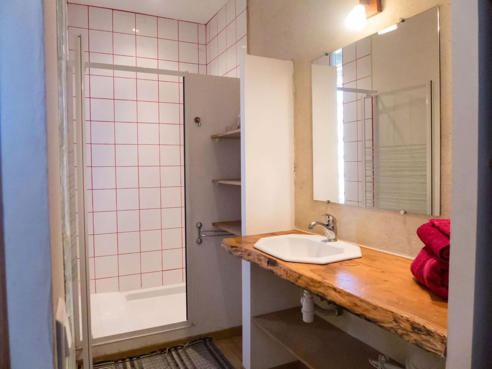 Mit Terrasse-Drinnen