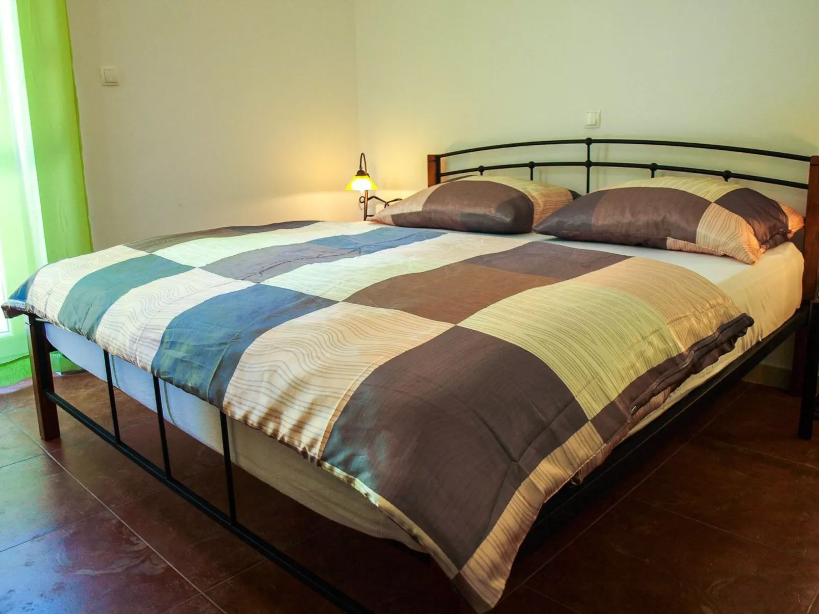 Wohnung „Zitronenbaum Postira“-Drinnen