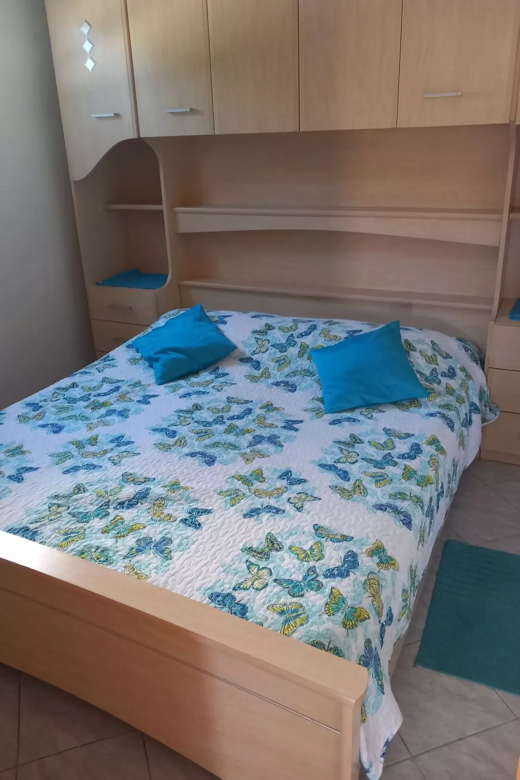 "Blue Apartment" am Strand-Image-tags.info