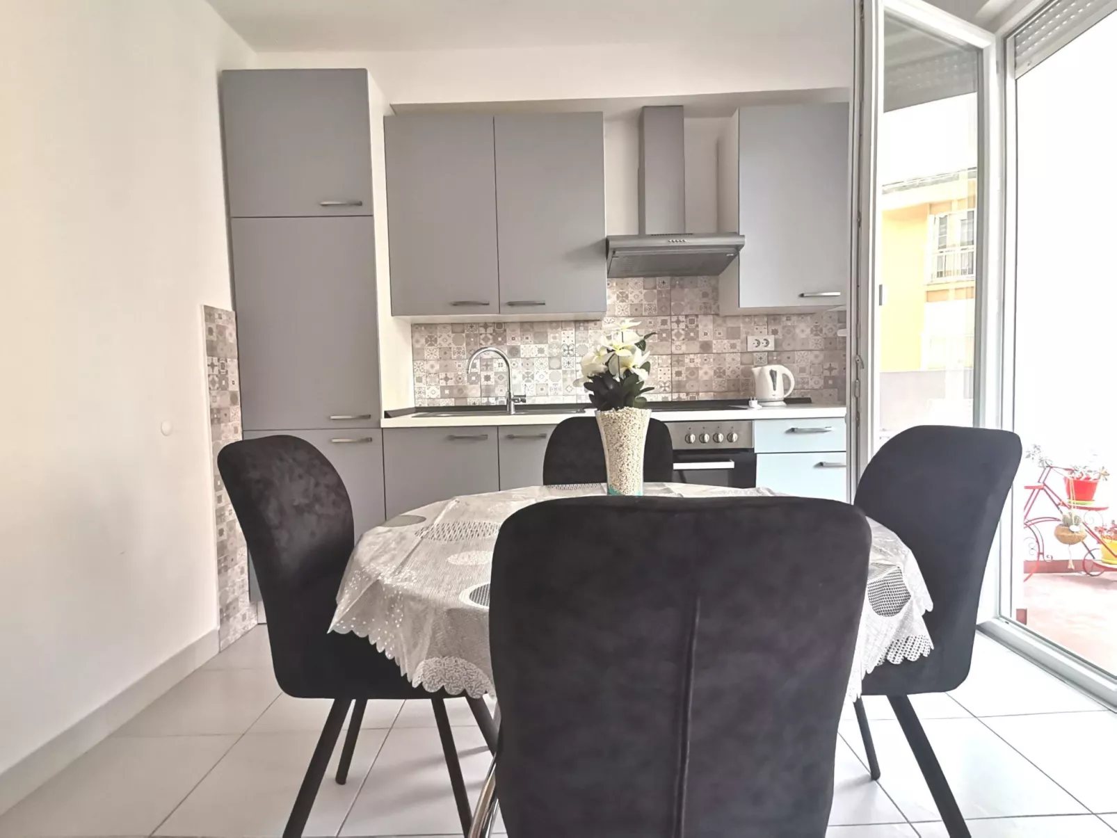 Wohnung mit Terrasse-Inside