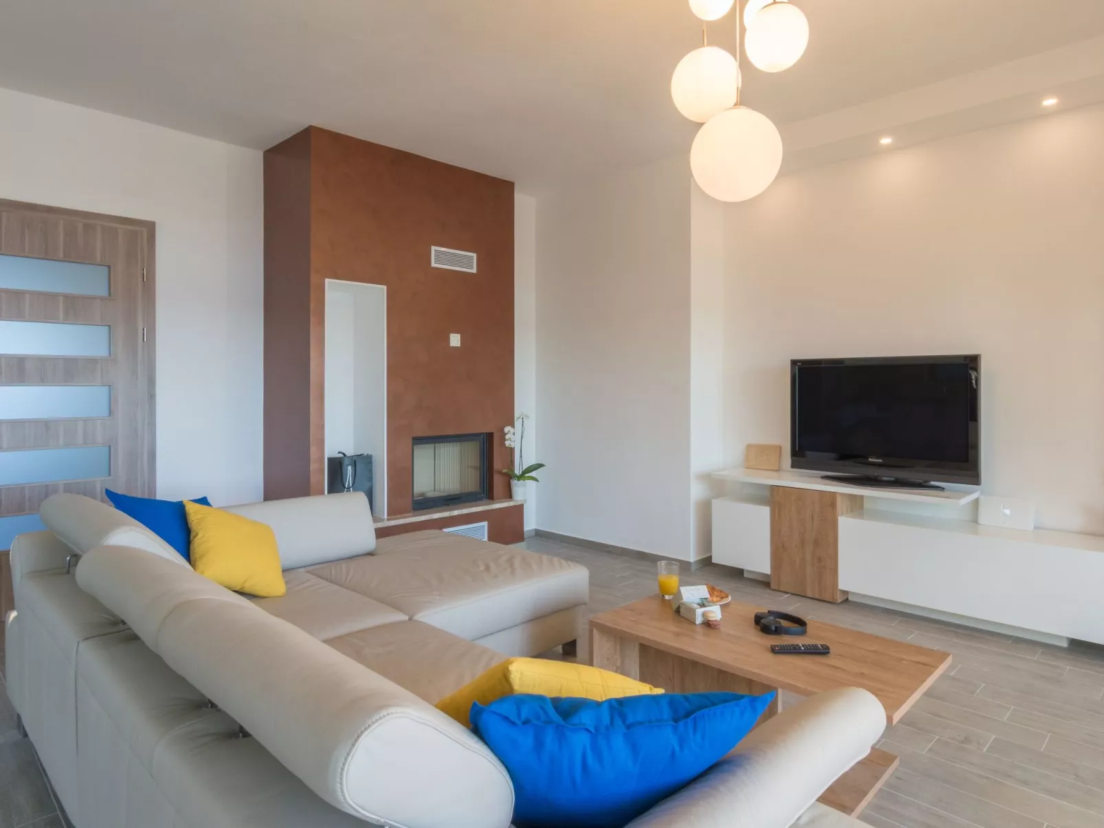 Villa "Lu-Ma" mit Blick auf das Wasser-Drinnen