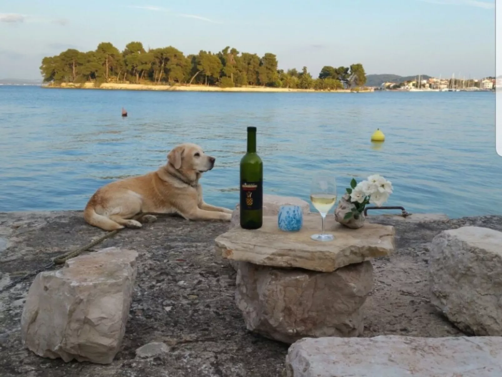 Steinhaus in Strandnähe mit Whirlpool-Image-tags.info