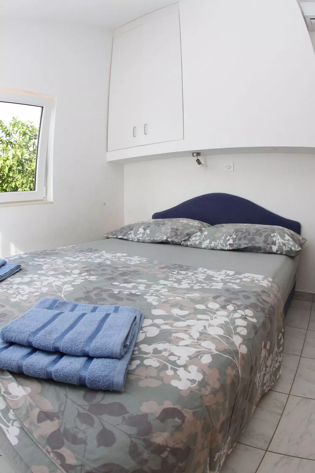 Geräumige Ferienvilla mit Pool und Meerblick-Inside