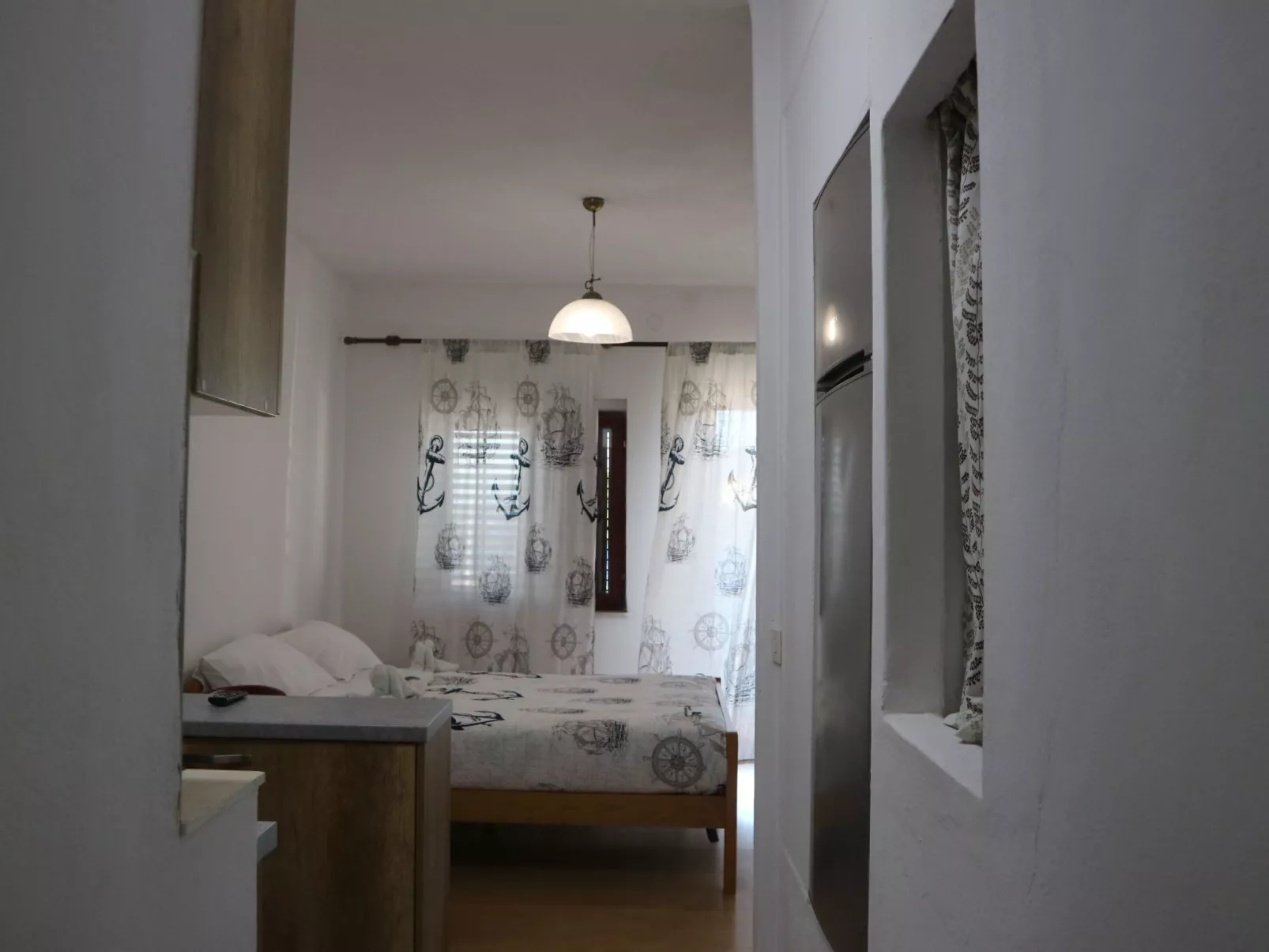 "Martina" direkt am Wasser-Drinnen