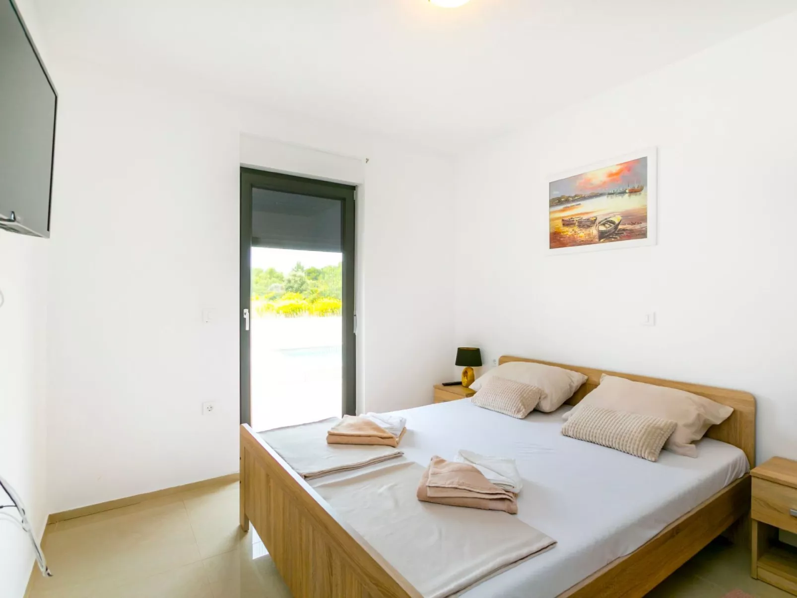 Wohnung "Deneris" mit Terrasse-Drinnen