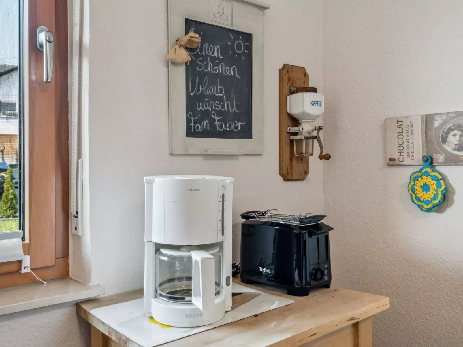 Mit Balkon und schönem Moselblick-Drinnen