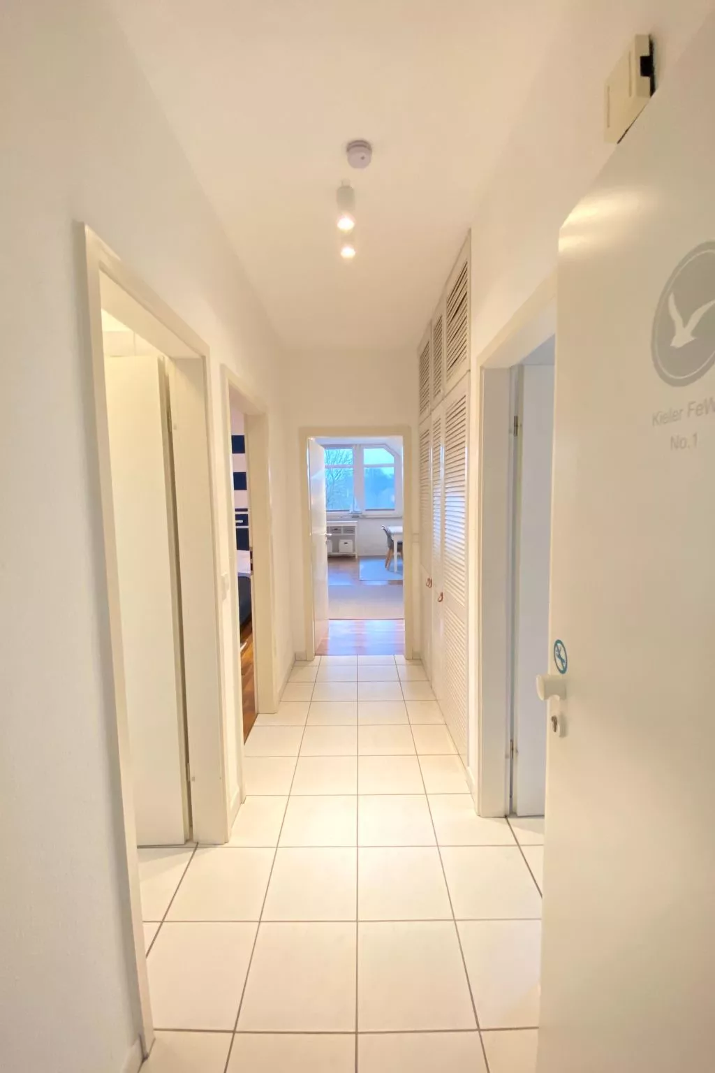 Mit Stellplatz mitten im Grünen-Drinnen