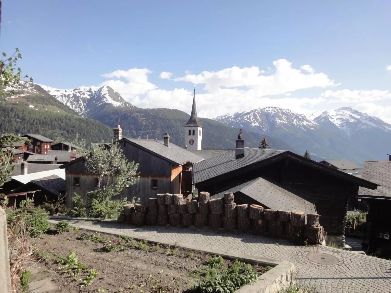 Chalet Stefanino, 3 1/2 Zimmer-Draußen