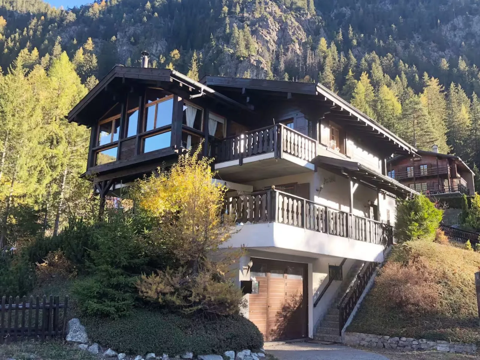 Chalet mit Seeblick, Jacuzzi, Sauna und Garten-Image-tags.info