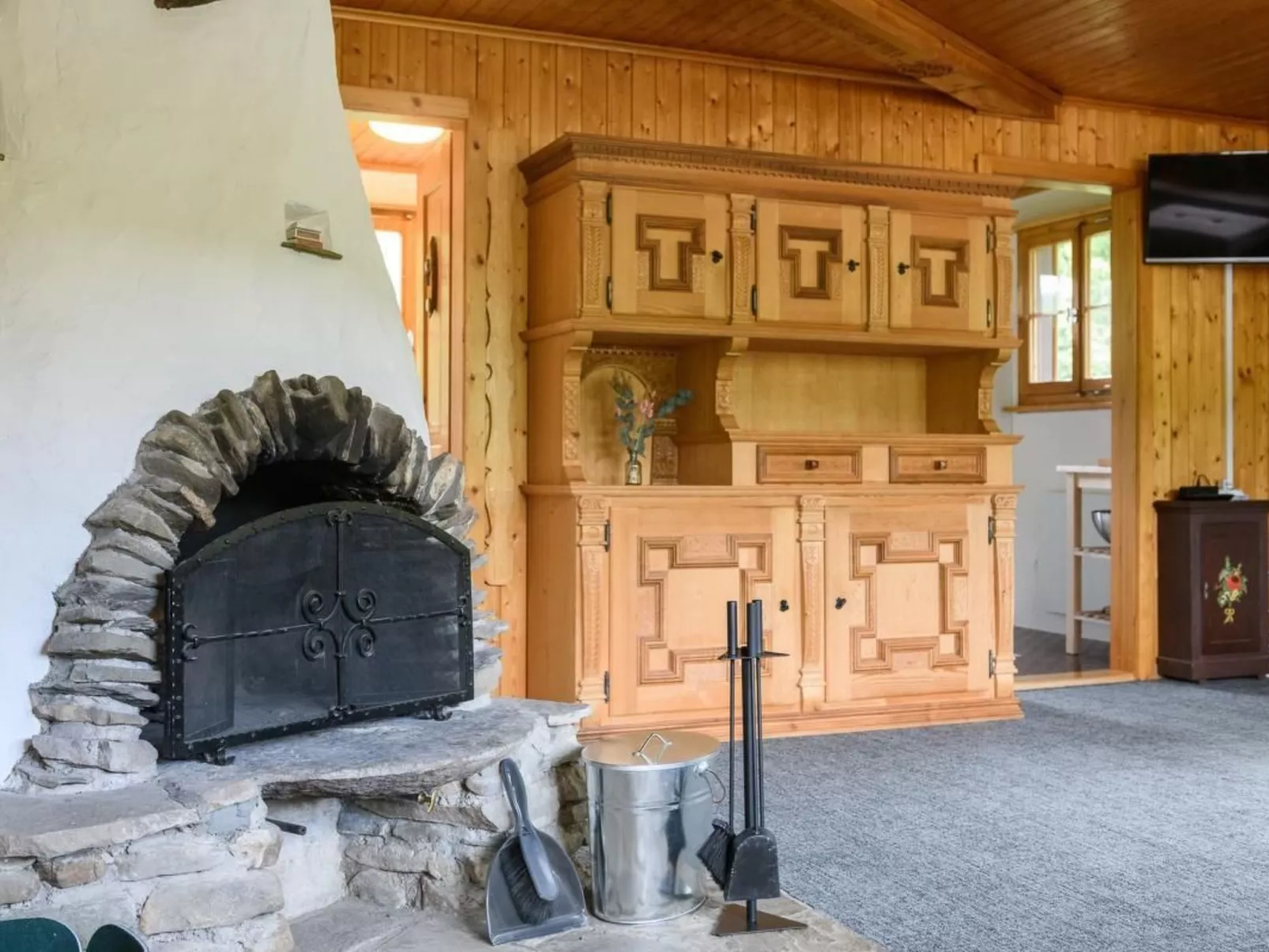 Chalet Baslerdybli-Inside