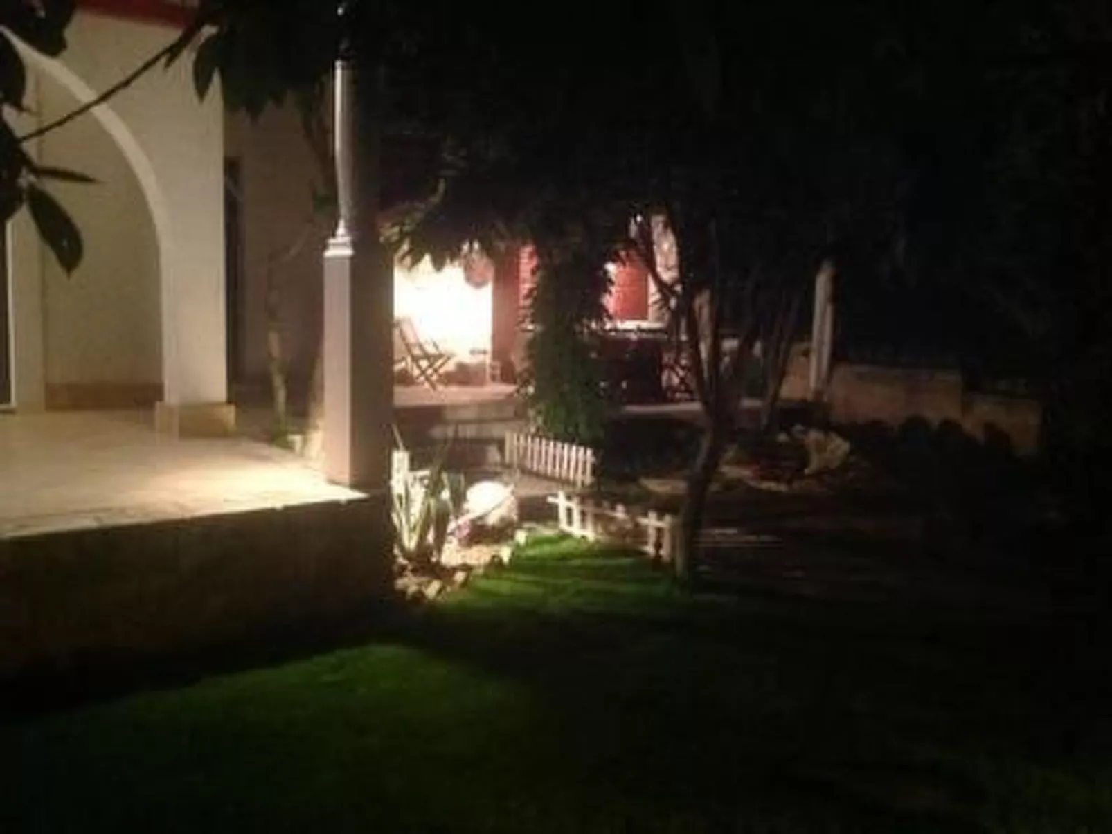 Mit Garten, Grill und Terrasse-Draußen